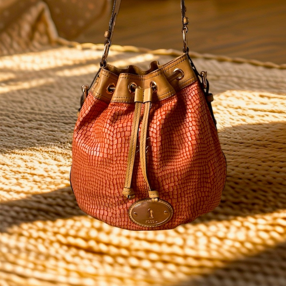 Vintage Fossil Maddox leather bucket bag drawstring boho
